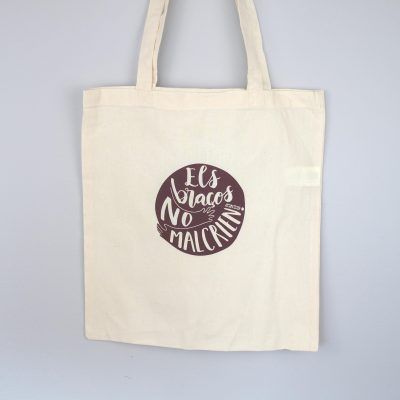 criança-respectuosa-braços-totebag